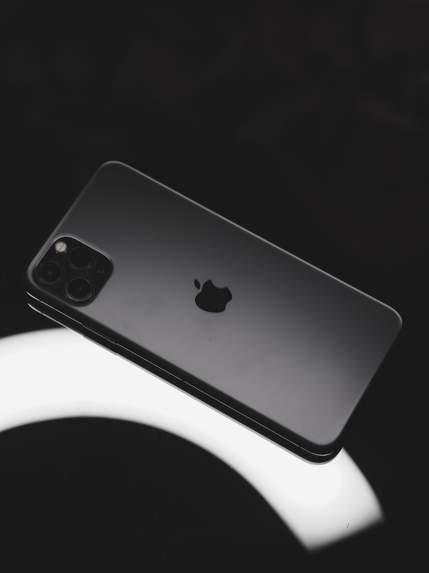 iPhone Pro Max en negro mate
